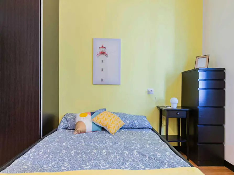 Immagine 2 di Camera in affitto  in Via dei Fontanili a Milano