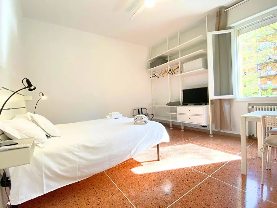 Immagine 2 di Appartamento in affitto  in Via Giuseppe Torelli a Bologna