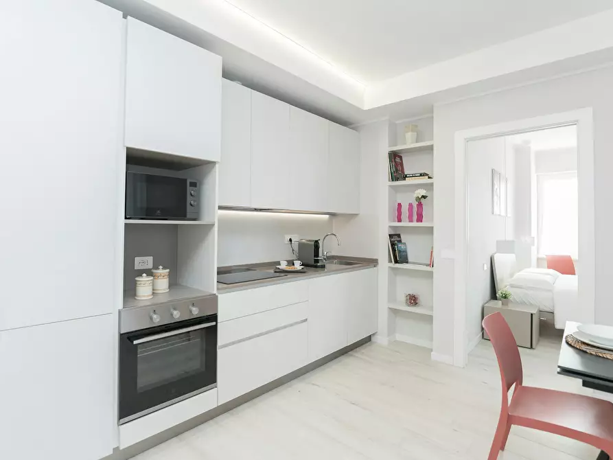 Immagine 9 di Appartamento in affitto  in Via Alfredo Comandini a Milano