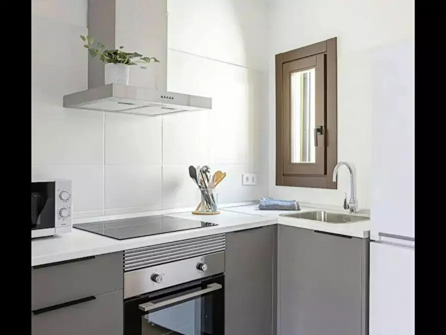 Immagine 4 di Appartamento in affitto  in Carrer de Sant Bertran a Barcelona