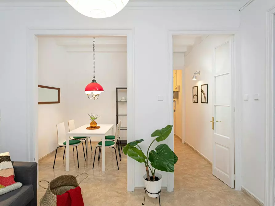 Immagine 4 di Appartamento in affitto  in Carrer de Sepúlveda a Barcelona
