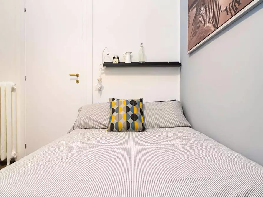 Immagine 1 di Camera in affitto  in Via Saverio Mercadante a Milano