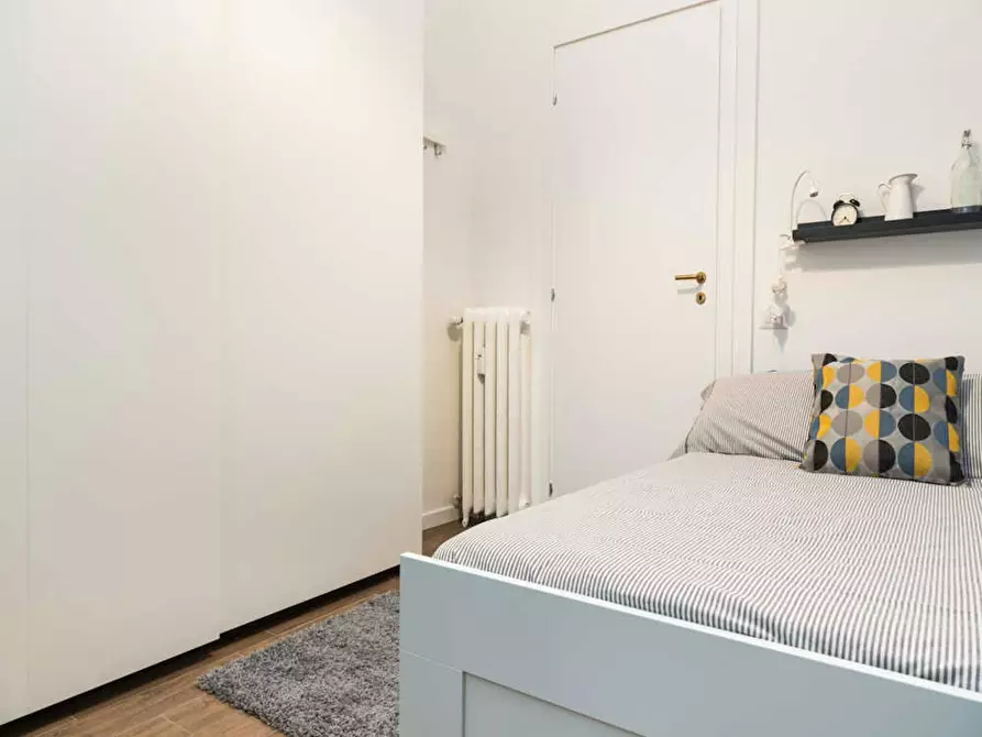 Immagine 2 di Camera in affitto  in Via Saverio Mercadante a Milano