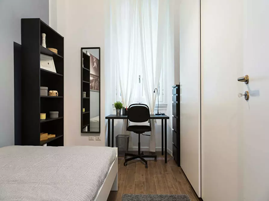 Immagine 5 di Camera in affitto  in Via Saverio Mercadante a Milano