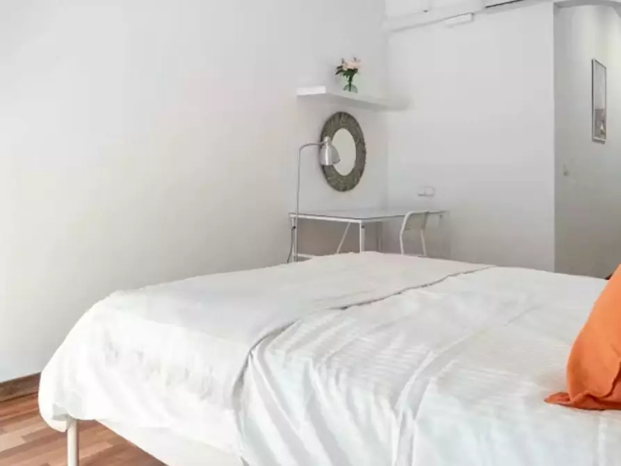 Immagine 4 di Camera in affitto  in Carrer de Muntaner a Barcelona