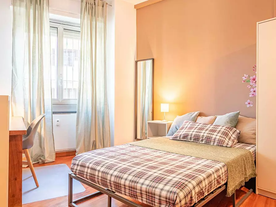 Immagine 1 di Camera in affitto  in Via Santa Rita da Cascia a Milano