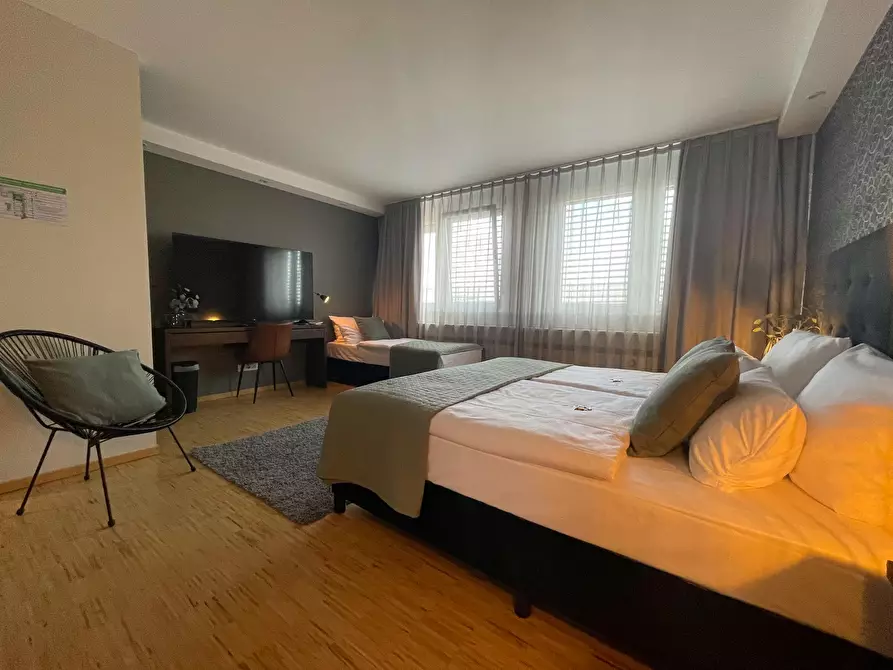 Immagine 4 di Appartamento in affitto  in Schwarzwaldstraße a Frankfurt am Main