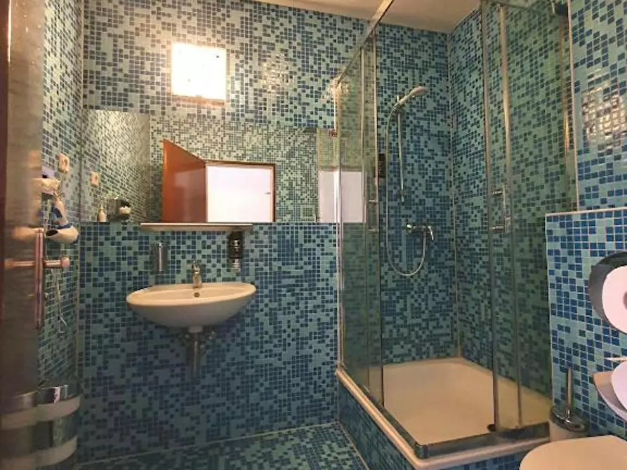 Immagine 4 di Appartamento in affitto  in Rhinstraße a Berlin