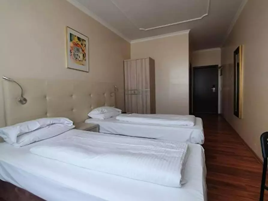 Immagine 2 di Appartamento in affitto  in Rhinstraße a Berlin
