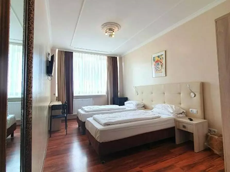Immagine 1 di Appartamento in affitto  in Rhinstraße a Berlin