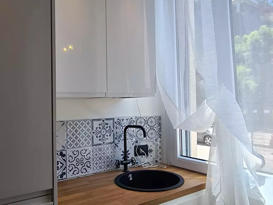 Immagine 4 di Appartamento in affitto  in Via Stresa a Milano