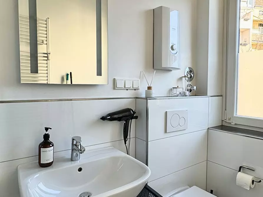 Immagine 6 di Appartamento in affitto  in Hüttenstraße a Düsseldorf