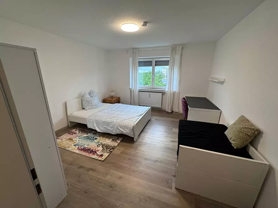 Immagine 1 di Camera in affitto  in Augsburger Straße a Königsbrunn