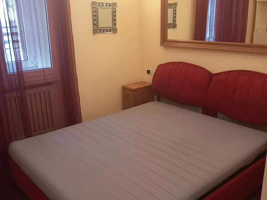 Immagine 10 di Appartamento in affitto  in Via Friuli a Milano