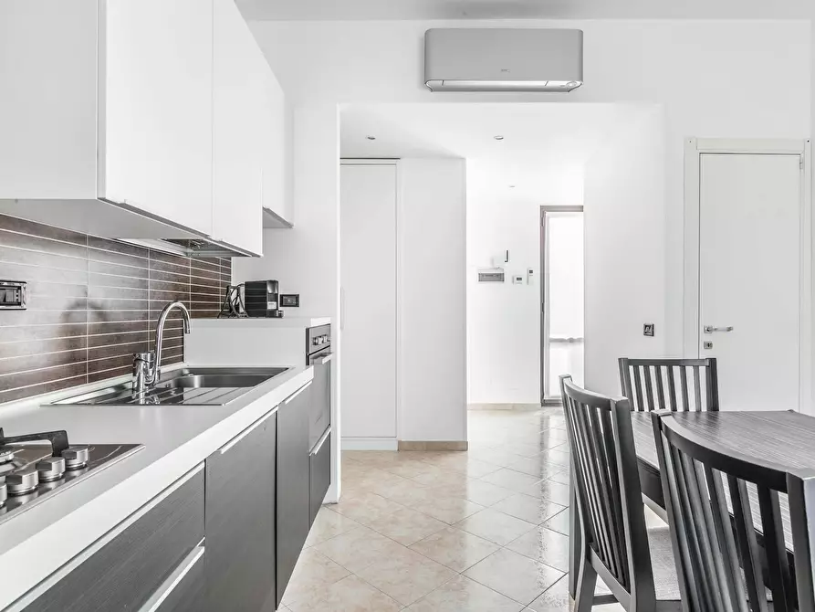 Immagine 2 di Appartamento in affitto  in Via Corrado II il Salico a Milano