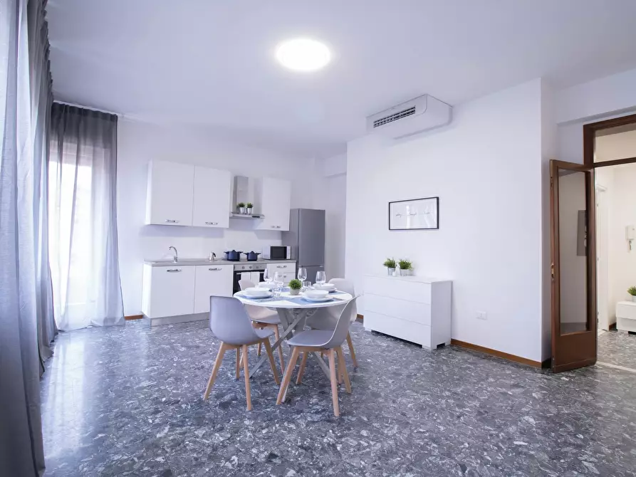 Immagine 8 di Camera in affitto  in Via Fiumicello a Verona