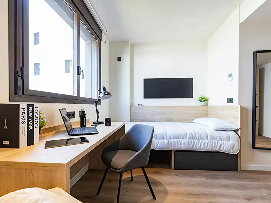 Immagine 2 di Camera condivisa in affitto  in Calle Sierra Pico del Aguila a La Ñora