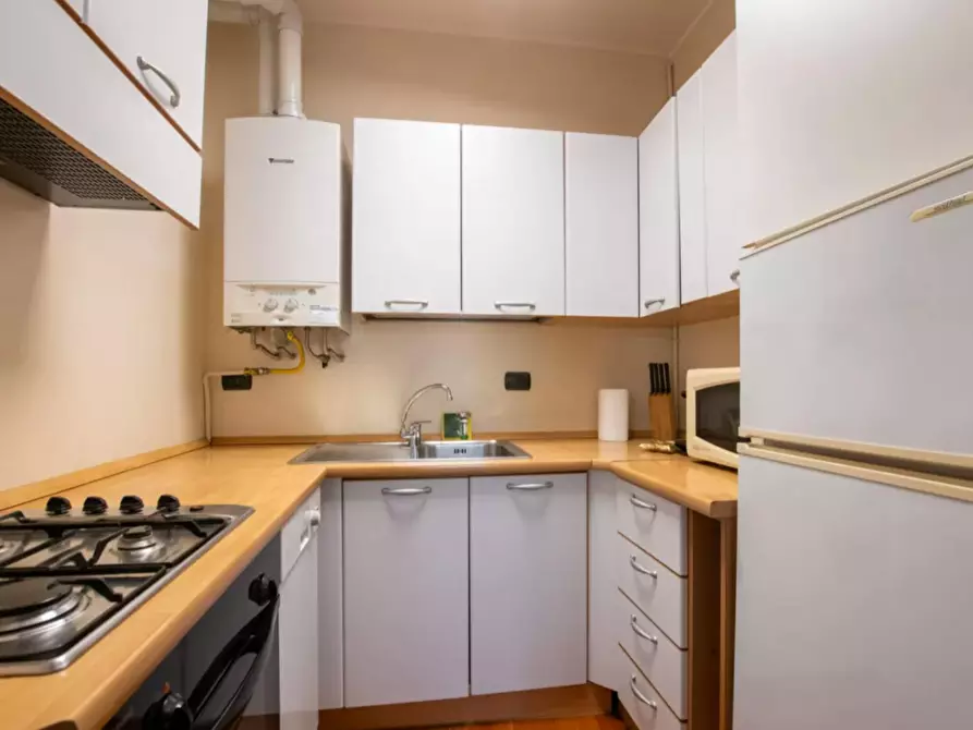 Immagine 5 di Appartamento in affitto  in Via dei Fabbri a Milano