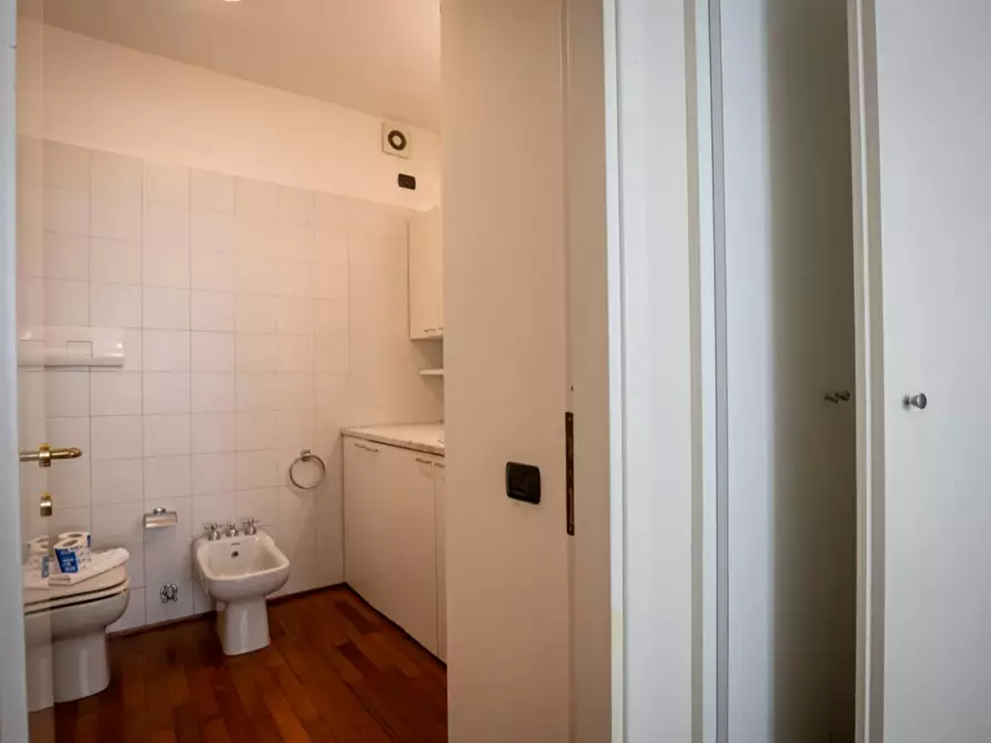 Immagine 7 di Appartamento in affitto  in Via dei Fabbri a Milano