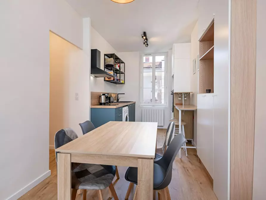 Immagine 6 di Appartamento in affitto  in Grande Rue de la Croix-Rousse a Lyon