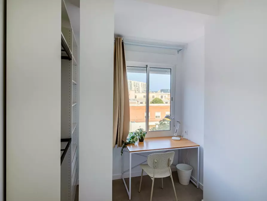 Immagine 5 di Camera in affitto  in Carrer de l'Escultor Josep Capuz a Valencia