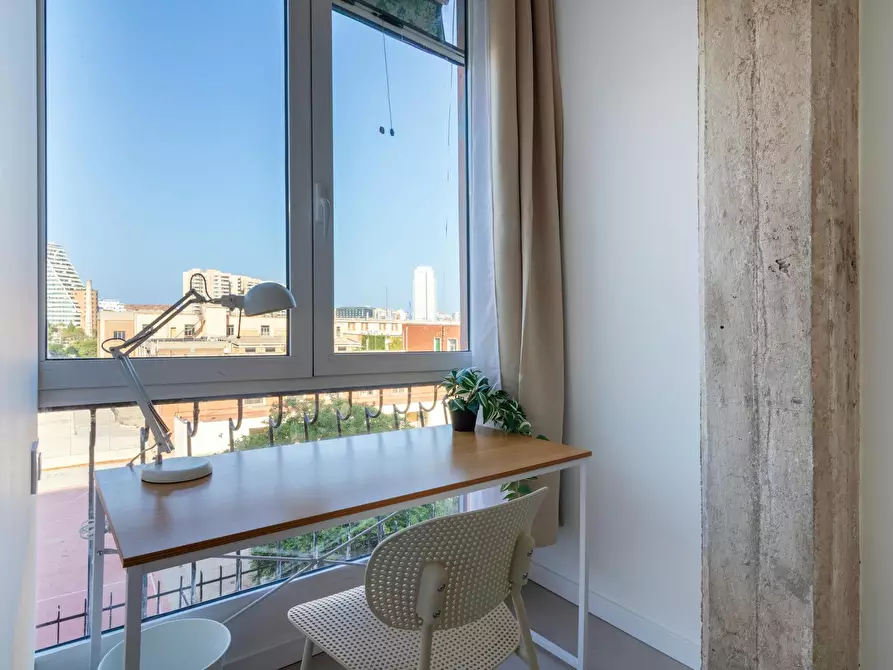 Immagine 5 di Camera in affitto  in Carrer de l'Escultor Josep Capuz a Valencia