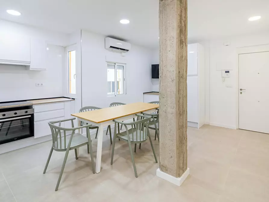 Immagine 9 di Camera in affitto  in Carrer de l'Escultor Josep Capuz a Valencia