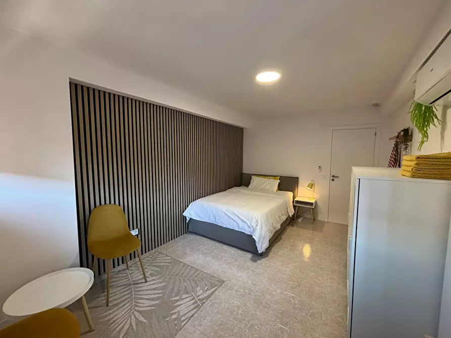 Immagine 4 di Camera in affitto  in Carrer de Rodrigo de Pertegás a Valencia