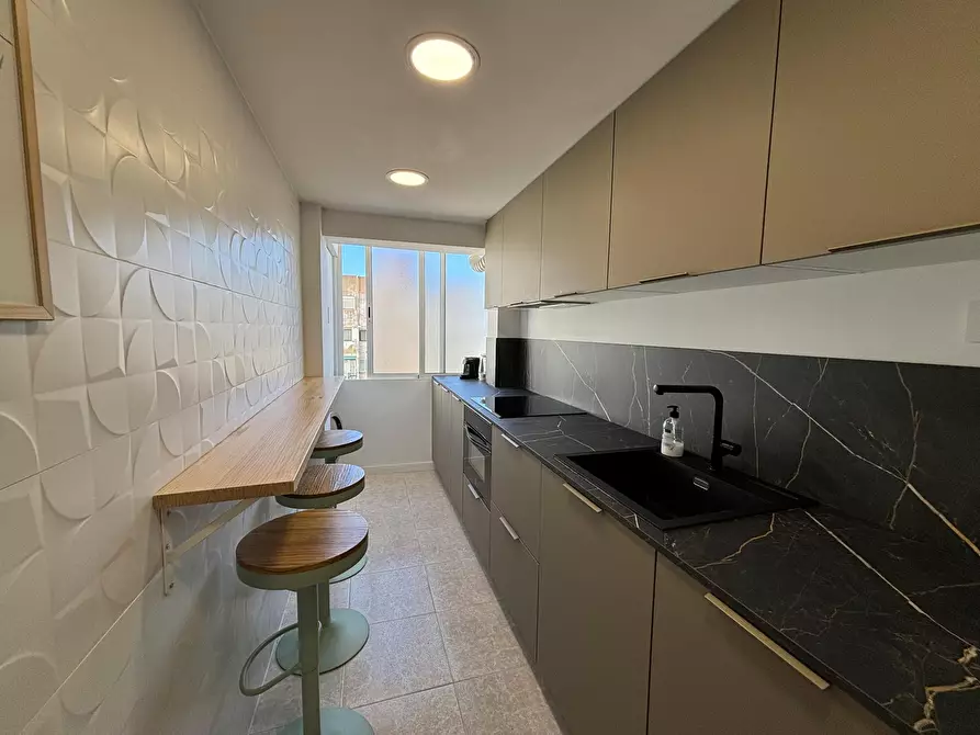 Immagine 5 di Camera in affitto  in Carrer de Rodrigo de Pertegás a Valencia