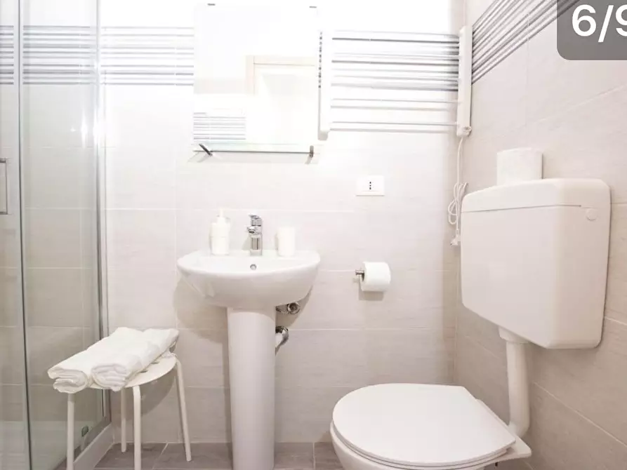 Immagine 6 di Appartamento in affitto  in Viale Principe Amedeo a Rimini