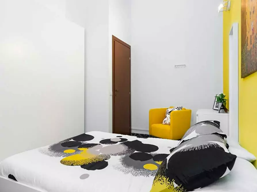 Immagine 7 di Camera in affitto  in Via Carlo Bertolazzi a Milano