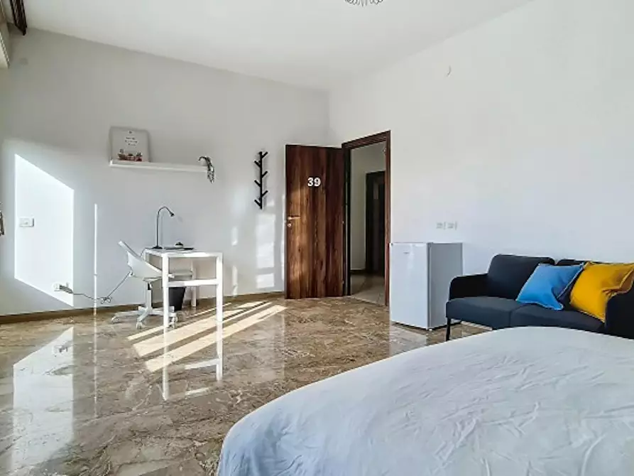 Immagine 10 di Camera in affitto  in Via Arrigo Boito a Forli'