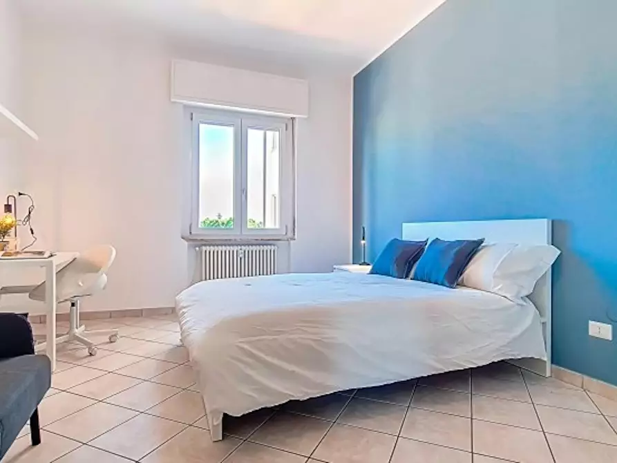 Immagine 3 di Camera in affitto  in Viale Giacomo Matteotti a Forli'