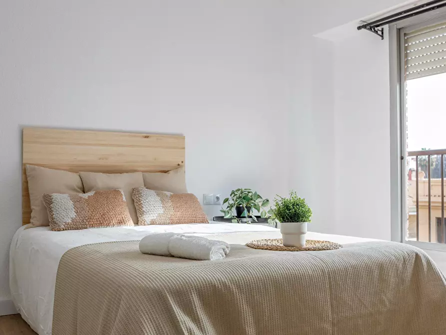 Immagine 7 di Camera in affitto  in Carrer de Reig Genovés a Valencia