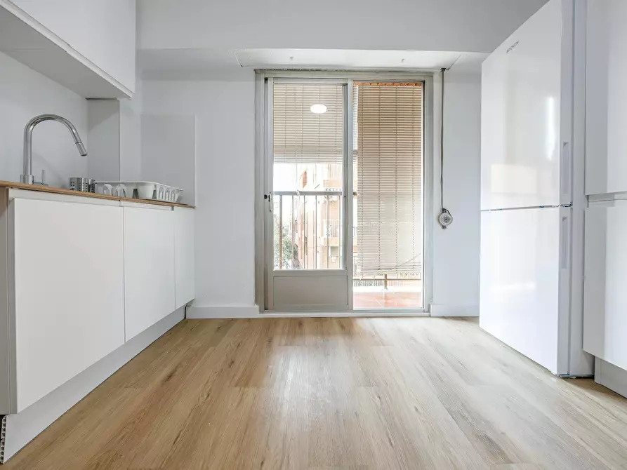 Immagine 9 di Camera in affitto  in Carrer de Reig Genovés a Valencia