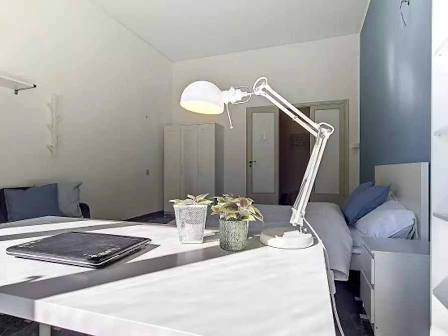 Immagine 3 di Camera in affitto  in Via R. Serra a Forli'