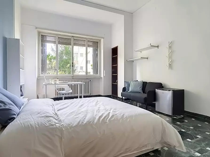 Immagine 5 di Camera in affitto  in Via R. Serra a Forli'