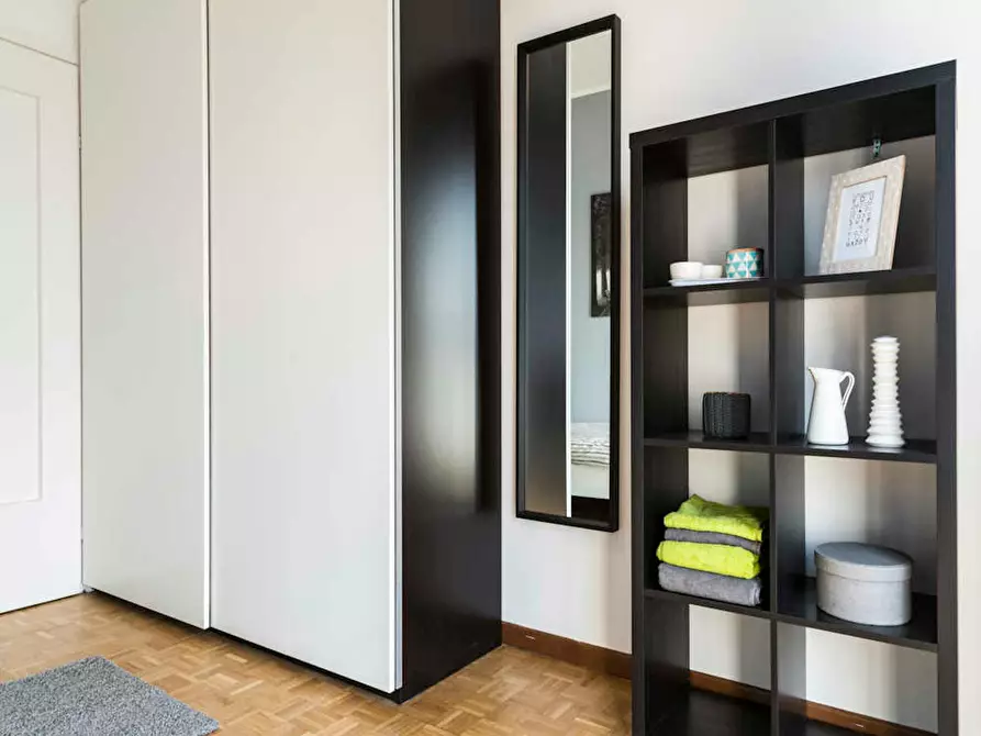 Immagine 4 di Camera in affitto  in Via dei Mandorli a Buccinasco