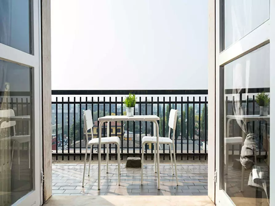 Immagine 6 di Camera in affitto  in Via dei Mandorli a Buccinasco