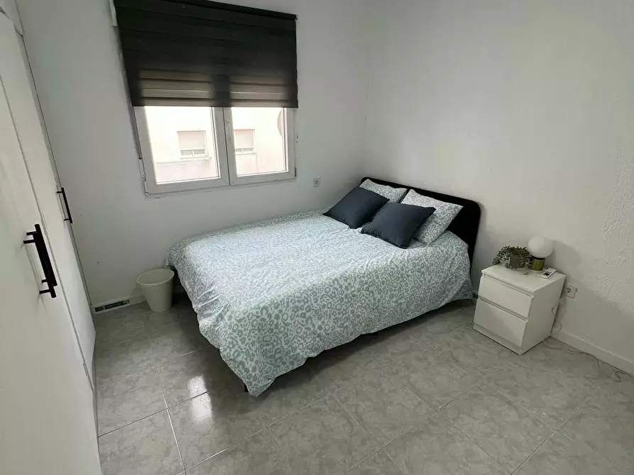 Immagine 7 di Camera in affitto  in Carrer Doctor Just a Alicante/Alacant