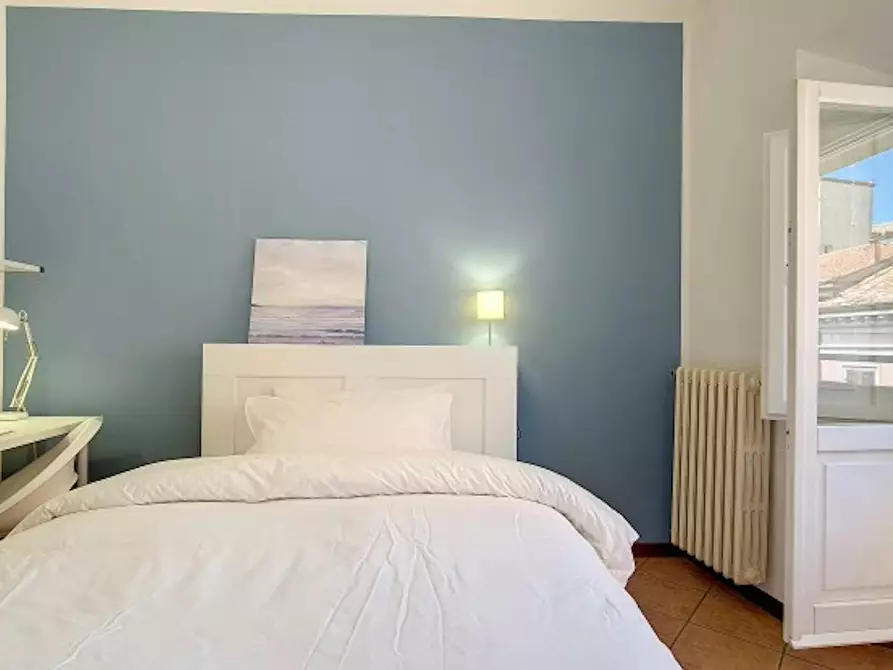 Immagine 3 di Camera in affitto  in Corso Giuseppe Garibaldi a Forli'