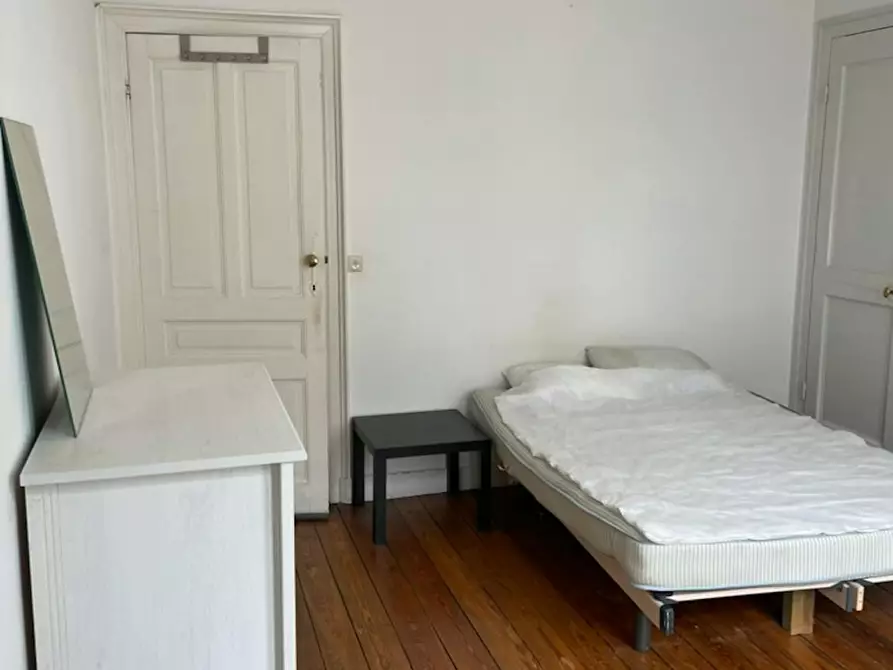 Immagine 3 di Camera in affitto  in Rue du Marteau a Saint-Josse-Ten-Noode