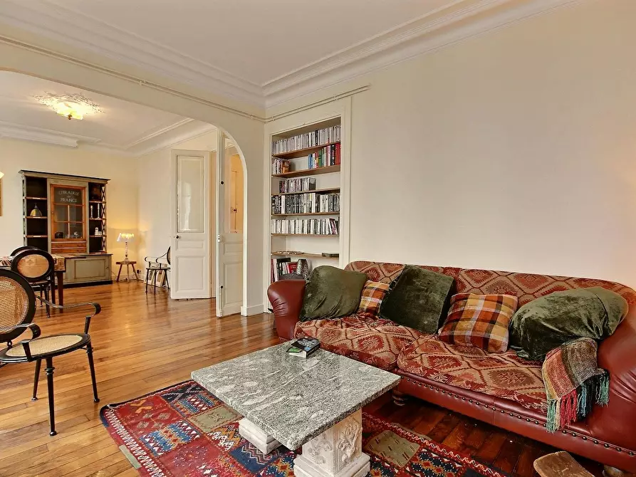 Immagine 9 di Appartamento in affitto  in Rue du Rendez-Vous a Paris