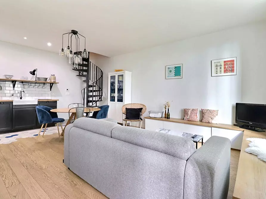 Immagine 4 di Appartamento in affitto  in Rue Claude Pouillet a Paris 17