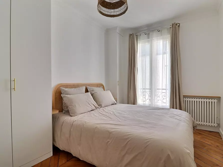 Immagine 2 di Appartamento in affitto  in Avenue de la Motte-Picquet a Paris 07