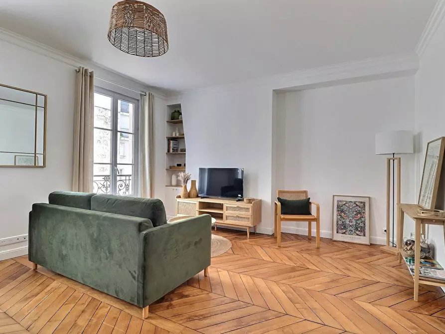 Immagine 3 di Appartamento in affitto  in Avenue de la Motte-Picquet a Paris 07