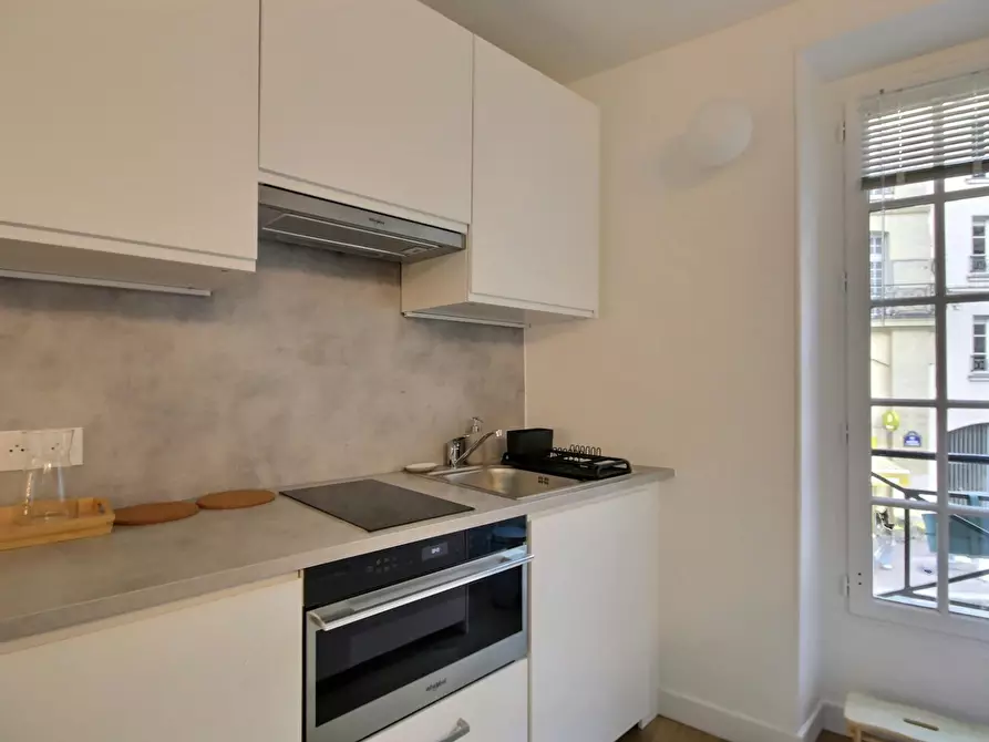 Immagine 7 di Appartamento in affitto  in Rue de la Montagne Sainte Geneviève a Paris 05