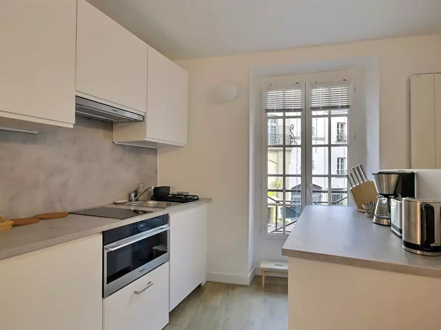 Immagine 1 di Appartamento in affitto  in Rue de la Montagne Sainte Geneviève a Paris 05