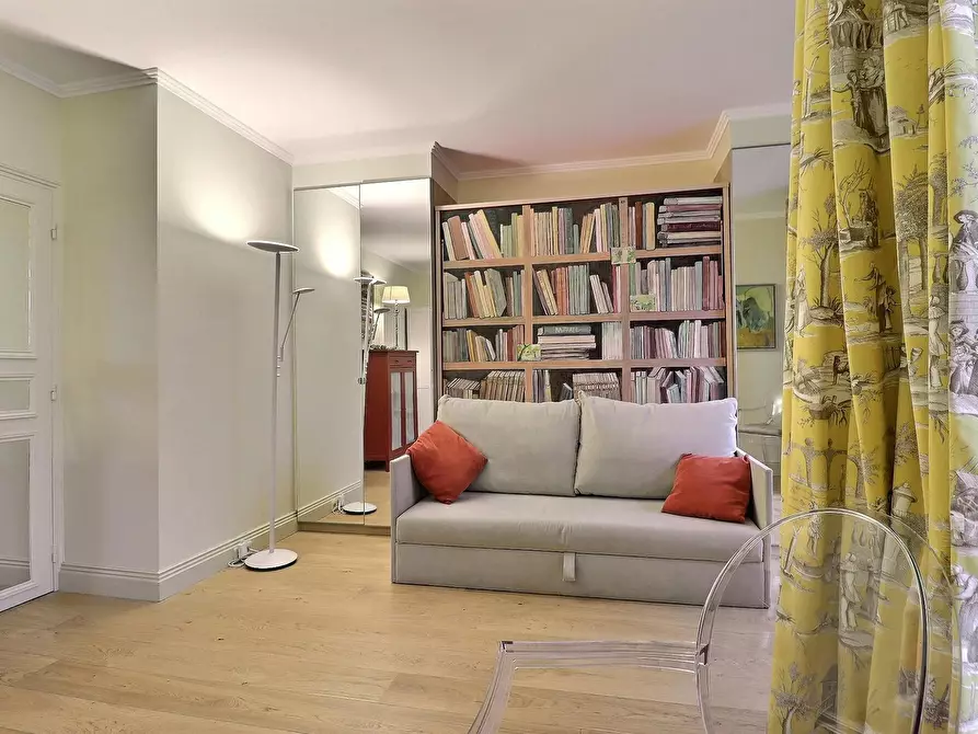 Immagine 2 di Appartamento in affitto  in Rue Jean Daudin a Paris
