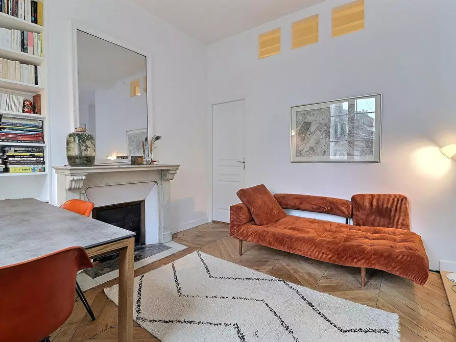 Immagine 6 di Appartamento in affitto  in Rue de Paradis a Paris